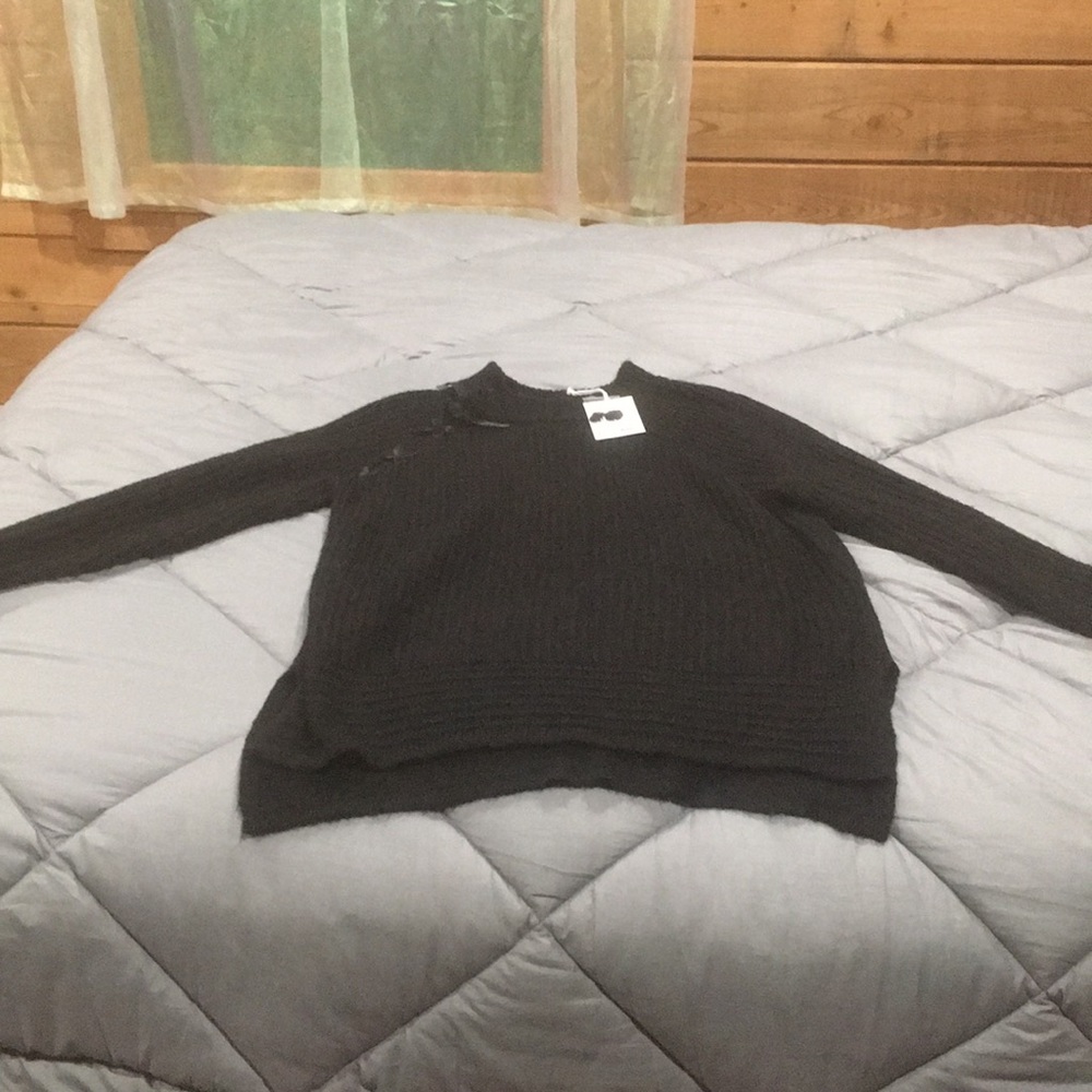 🌚🌗🌖 2/$20 NWT LC Lauren Conrad black sweater